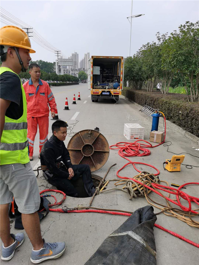 山南翻衬法管道修复技术主要工序